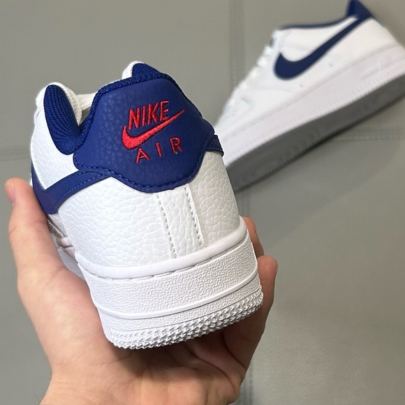 NEW NIKE AIR FORCE 1 LOW BLUE - Picture 3 of 4